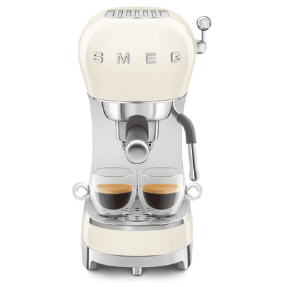 ماكينة قهوة إسبريسو من SMEG